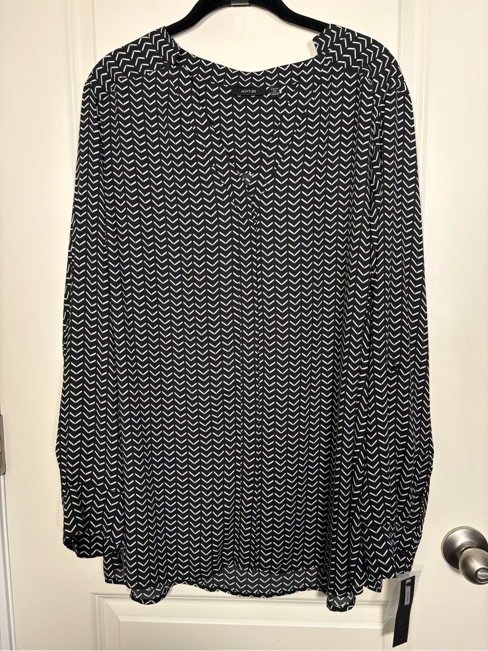 Apt. 9 Black and White Chevron-Print Blouse